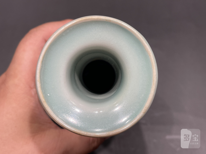 明 龙泉窑粉青釉纸槌瓶 - 图7